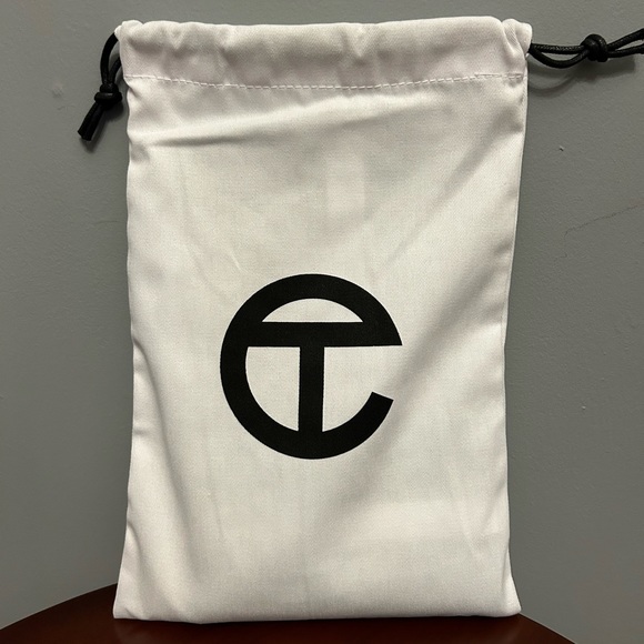 BNWT TELFAR Small Greenscreen (Green) Shopping Bag. - Picture 3 of 5